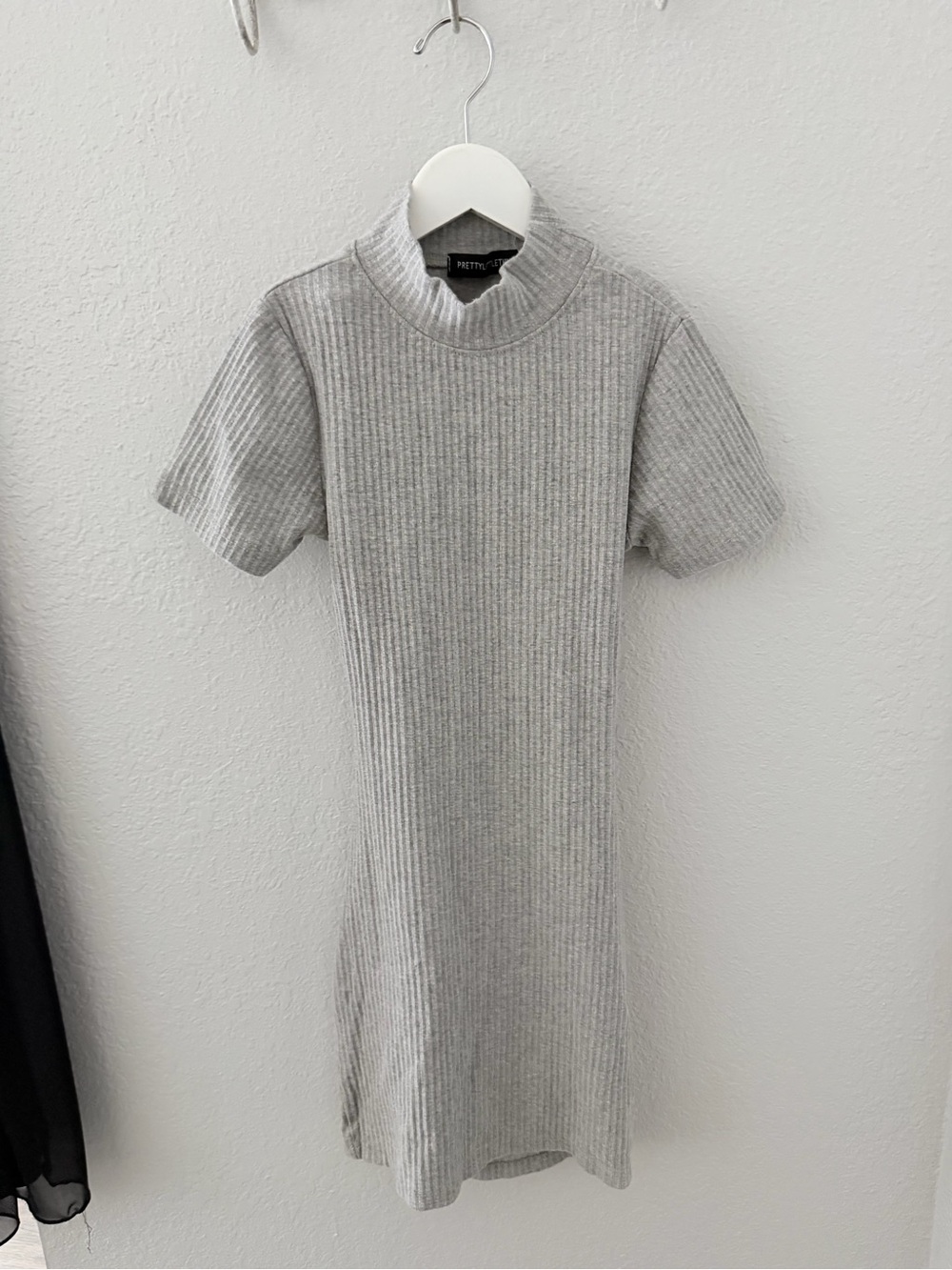 PrettyLittleThing Light Grey Ribbed Midi Knit Dress